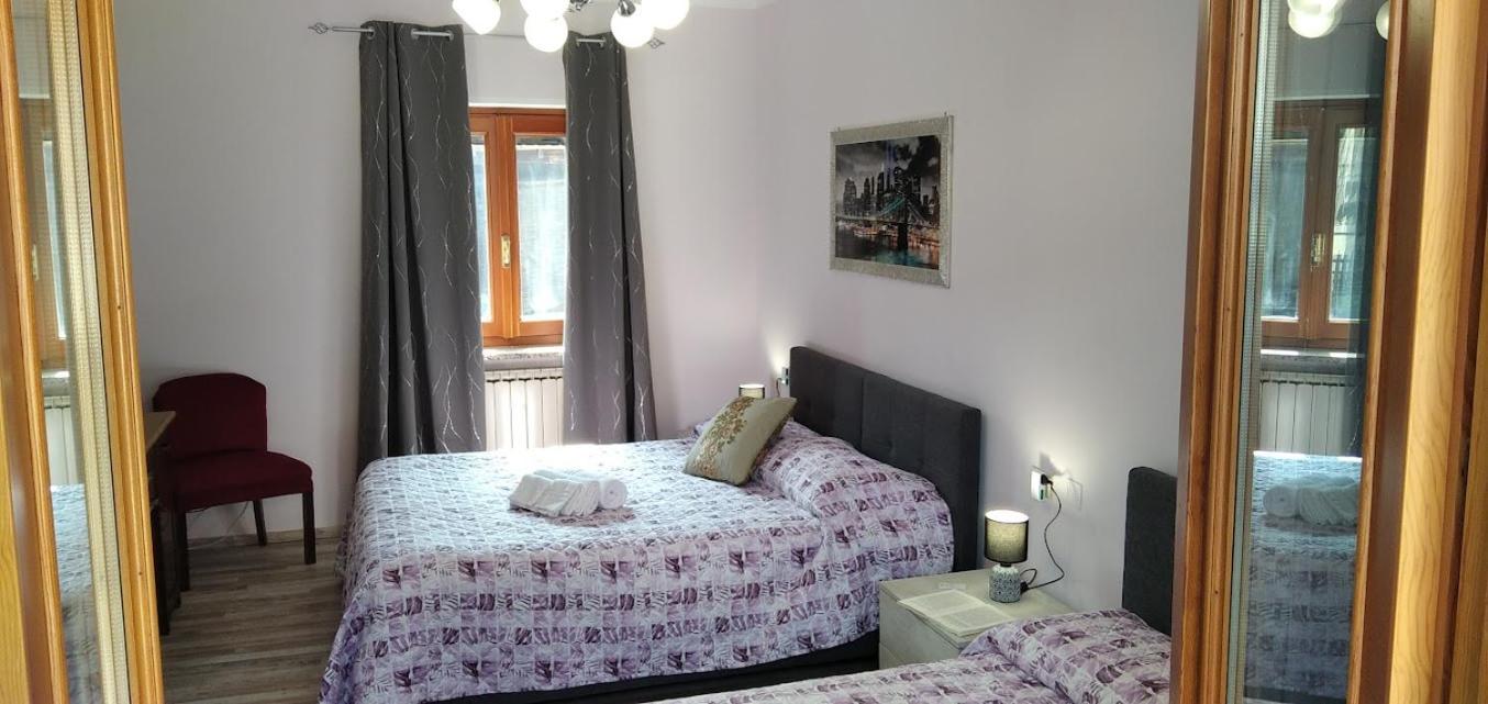 Borgo Antico Chalet Appartamenti Fara Novarese ภายนอก รูปภาพ