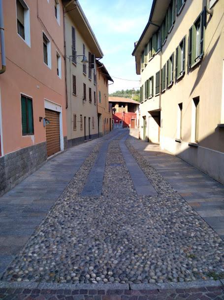 Borgo Antico Chalet Appartamenti Fara Novarese ภายนอก รูปภาพ